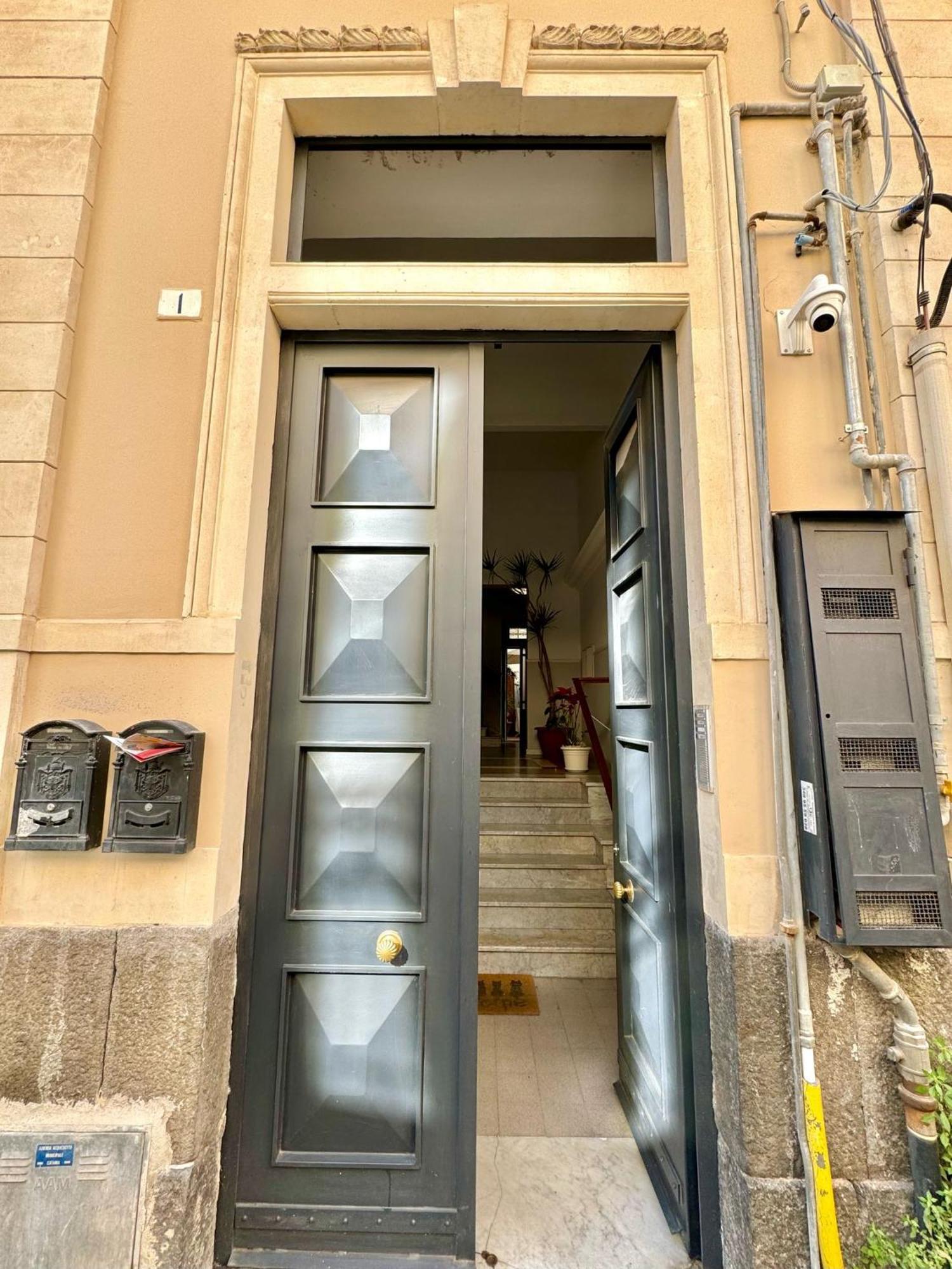 Cortile Nobile Luxury Suites 카타니아 외부 사진